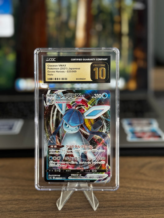 Glaceon VMAX
Pokémon (2021) Japanese
Eevee Heroes - 025/069 CGC10